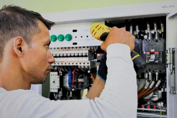 Our urgent switchboard repair services